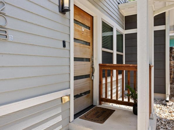 720 Pedernales ST B, Austin TX 78702