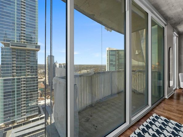 360 Nueces ST 2808, Austin TX 78701