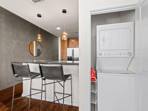 360 Nueces ST 2808, Austin TX 78701