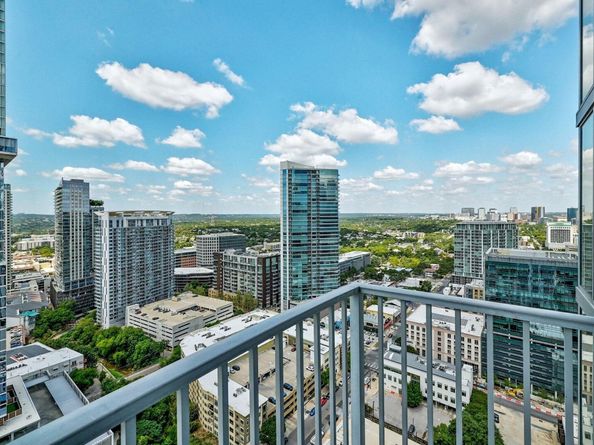 360 Nueces ST 2808, Austin TX 78701