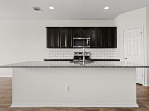 709 Hummingbird LN, Leander TX 78641