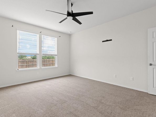 709 Hummingbird LN, Leander TX 78641