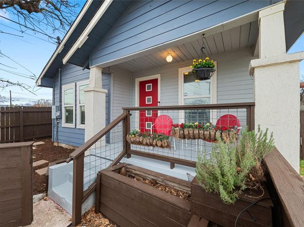 1191 Chicon ST, Austin TX 78702