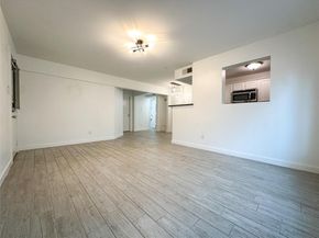 1307 Norwalk LN 102, Austin TX 78703