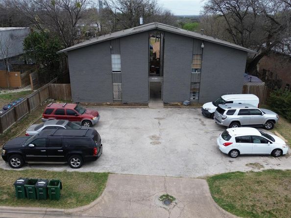 2220 Mission Hill Dr, Austin TX 78741
