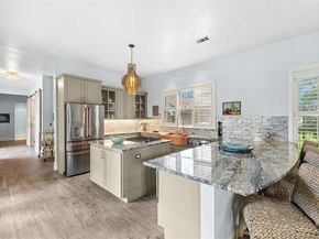 304 Nautilus Ave, Lakeway TX 78738