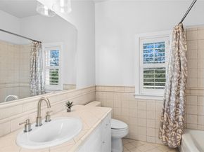 304 Nautilus Ave, Lakeway TX 78738