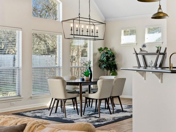 9613 Indina Hills Dr, Austin TX 78717