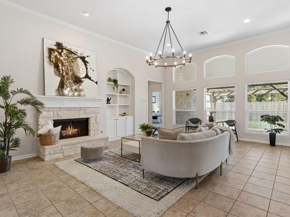 9613 Indina Hills Dr, Austin TX 78717
