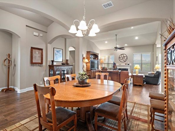 21912 Rock Wren RD, Spicewood TX 78669