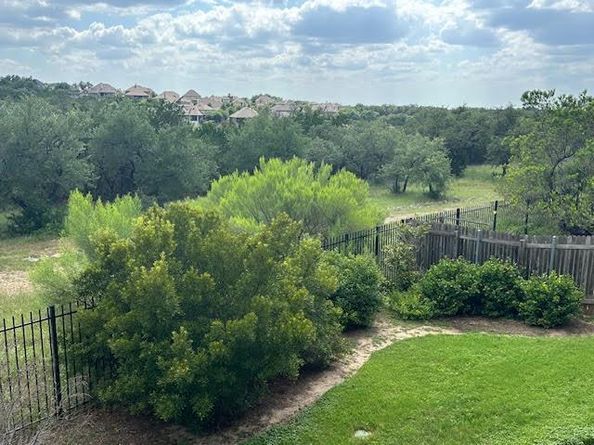 21912 Rock Wren RD, Spicewood TX 78669