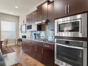 21912 Rock Wren RD, Spicewood TX 78669