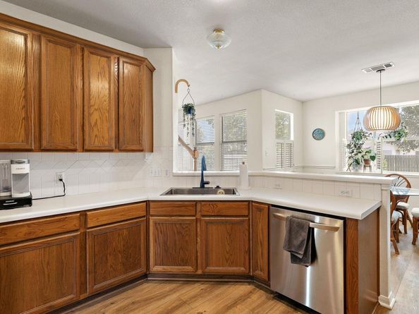 403 Keenland DR, Georgetown TX 78626