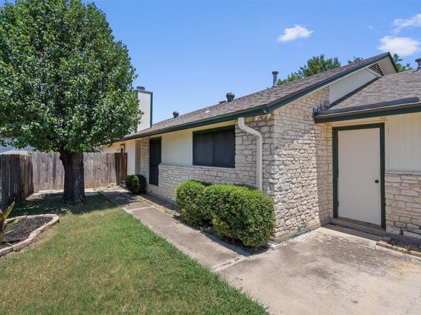 621 Luther DR, Georgetown TX 78628