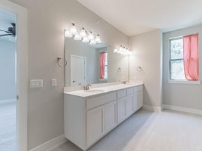 13800 Lyndhurst ST 221, Austin TX 78717