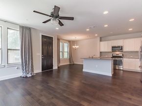 13800 Lyndhurst ST 221, Austin TX 78717