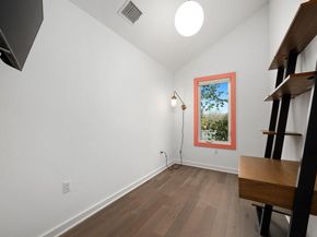 1931 E 38 1/2 St 43, Austin TX 78723