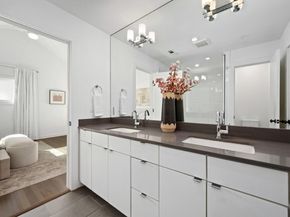 1931 E 38 1/2 St 43, Austin TX 78723