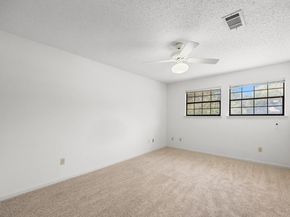 9518 Topridge DR 28, Austin TX 78750