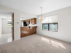 9518 Topridge DR 28, Austin TX 78750