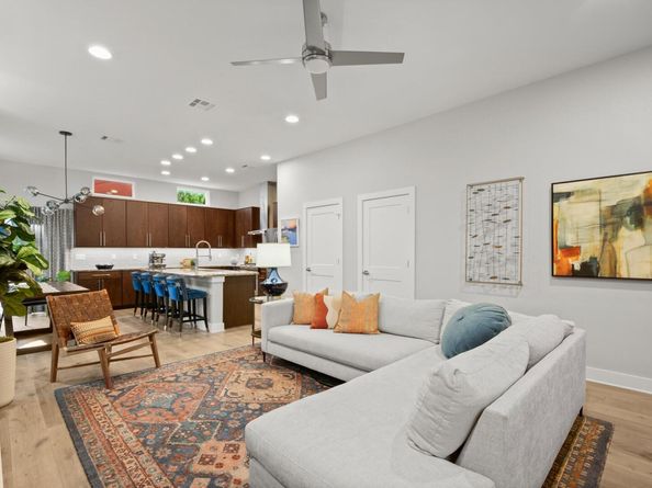 3905 Clawson RD 12, Austin TX 78704