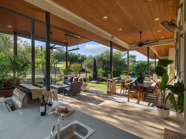 4004 Sugarloaf DR, Austin TX 78738