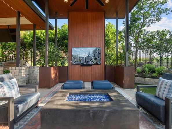 4004 Sugarloaf DR, Austin TX 78738
