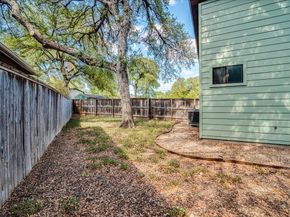 4006 Valley View RD B, Austin TX 78704