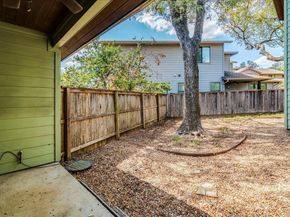 4006 Valley View RD B, Austin TX 78704