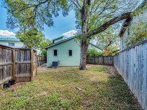 4006 Valley View RD B, Austin TX 78704