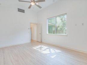 4006 Valley View RD B, Austin TX 78704