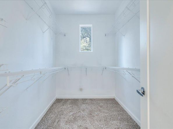 4006 Valley View RD B, Austin TX 78704