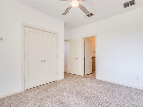 4006 Valley View RD B, Austin TX 78704