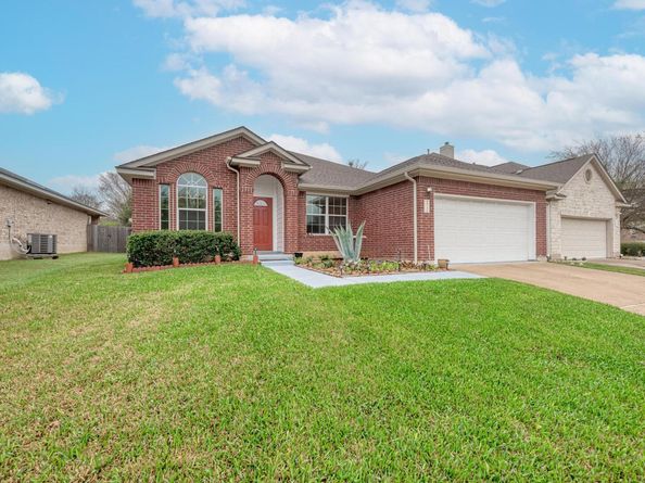 9816 Pasatiempo DR, Austin TX 78717