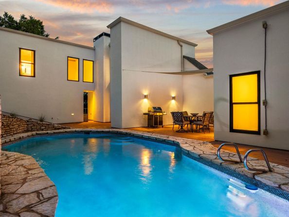 3704 Laurel Ledge LN, Austin TX 78731