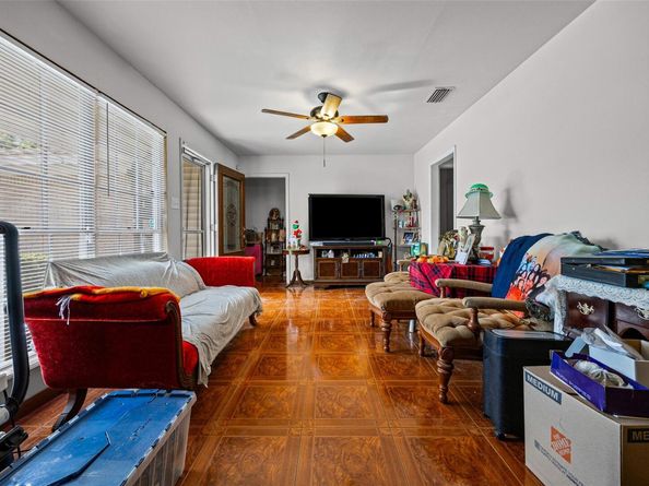 2510 Little John LN, Austin TX 78704