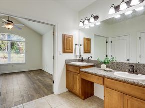 21825 Surrey LN, Lago Vista TX 78645