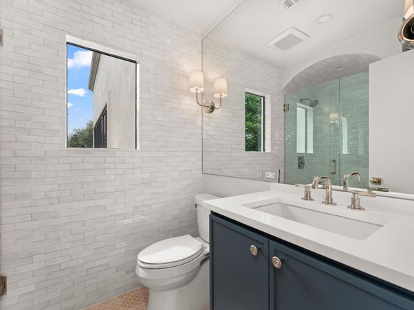 4622 Lake View DR, Austin TX 78731