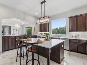 427 Bella Montagna CIR, Austin TX 78734