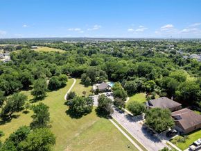 1049 Regency LN, Round Rock TX 78665
