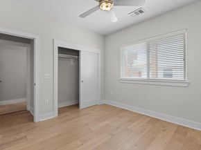 2827 Manor RD 2201, Austin TX 78722