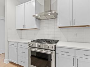 2827 Manor RD 2201, Austin TX 78722