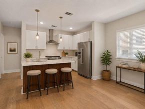 2827 Manor RD 2201, Austin TX 78722