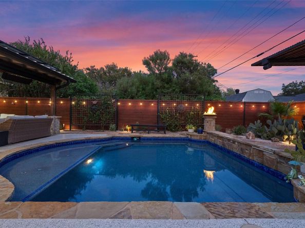 1911 Ohlen RD, Austin TX 78757
