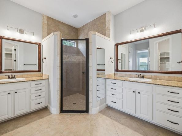 17813 Kingfisher Ridge DR, Lago Vista TX 78645