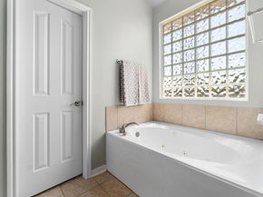 6611 Yaupon DR, Austin TX 78759