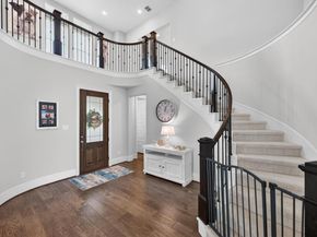 402 San Donato DR, Austin TX 78738