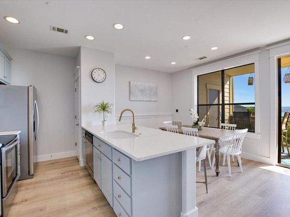 17720 Maritime Point DR 202, Jonestown TX 78645