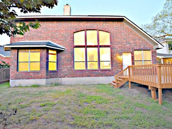 1933 Chasewood DR, Austin TX 78727