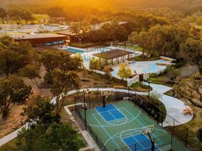 225 Diamondback DR, Georgetown TX 78628